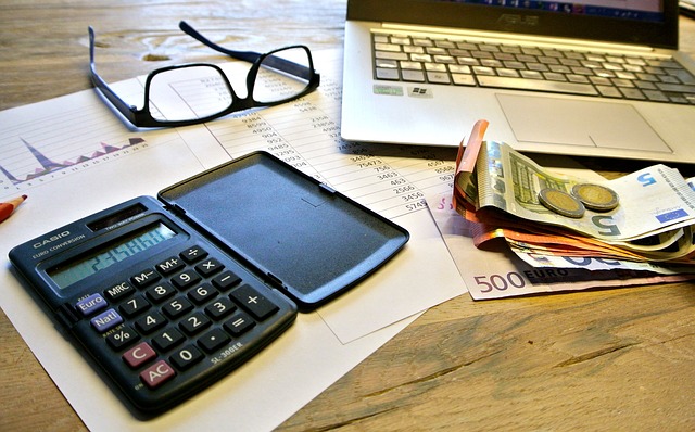 Taxes 740202 640